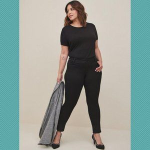 Torrid Black Sateen Stretch Mid Rise Luxe Skinny Jeans